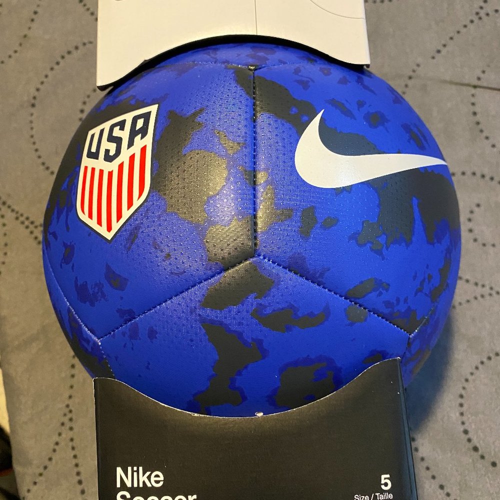 NIKE USA NATIONAL TEAM FOOTBALL SOCCER MATCH BALL SIZE 5